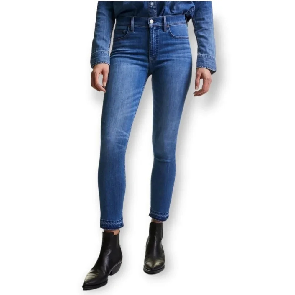 Aritzia Denim Forum Nico Mid Rise Skinny Crop Jeans Raw Hem Size 24